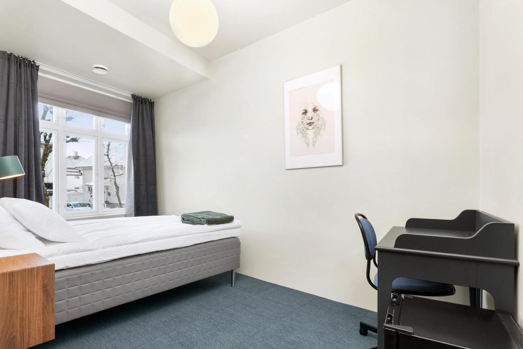 Central Guest House - Bedroom With Private Bathroom Stavanger Chambre photo